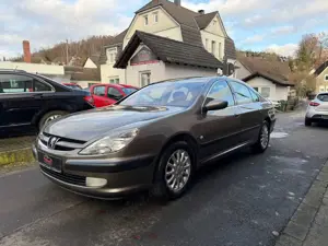 Peugeot 607