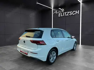 Volkswagen Golf VIII Life DSG TDI LED ACC SH PDC Ambiente Navi ... Bild 5