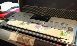 Yamaha Tyros 5 61Tasten Digital Workstations, Lautsprecher, und viel Zubehör