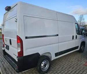 Opel Movano 2.2 BlueHDi 140 L2H2 VA Bild 2