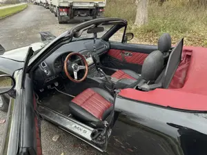 Mazda MX-5 MX 5 16V Bild 3