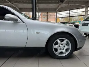Mercedes-Benz SLK 200 Tuner CD Spieler, Automatik Bild 4