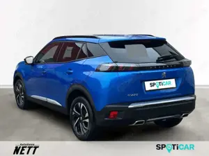 Peugeot 2008 Allure Pack PureTech 130 EAT8 Bild 2