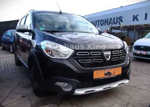 Dacia Lodgy Stepway Plus-7Si/ LPG-Gas/neuesMod/wenigKM
