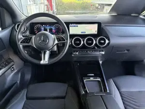 Mercedes-Benz B 200 B 200 Progressive Distr. Fondsitze verstellbar LED Bild 2