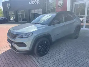 Jeep Compass Upland e- Hybrid FWD 1,5 T4 48V Bild 2