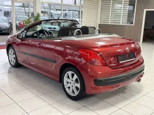 Peugeot 207 CC Cabrio-Sport+Sitzheizung+PDC+Klima+99TKM! Bild 4
