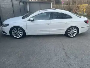 Volkswagen CC 2.0 TDI BlueMotion Technology DSG Dynamic Black Bild 2