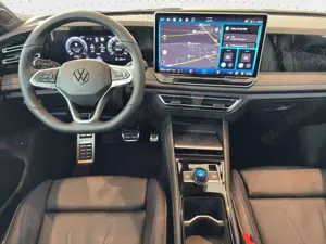 Volkswagen Tiguan R-Line 2.0 TDI 4M AHK*BLACKSTYLE*HK*PANO Bild 5