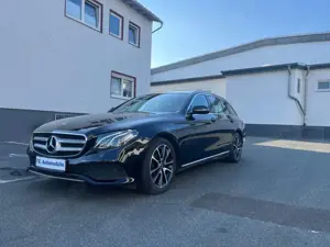 Mercedes-Benz E 220 E 220 d Sportstyle Edition/Scheckheft/Pano/Kamera/