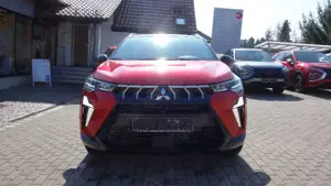 Mitsubishi ASX EDITION 1.3 T-Benziner 7-DCT rot/schwarz Bild 2
