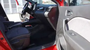 Mitsubishi ASX EDITION 1.3 T-Benziner 7-DCT rot/schwarz Bild 5