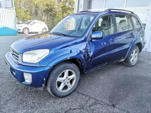 Toyota RAV 4 2.0-l-VVT-i 4x4 KLIMAANLAGE Alu-Felgen EURO 3