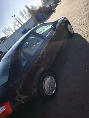 Audi A4 1.6 Bild 4