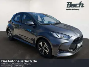 Toyota Yaris 1.5 Hybrid Teamplayer Safety Comfort Bild 2