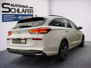 Hyundai i30 Kombi 1.0 T-GDI 7-DCT Advantage LED Navi Bild 4