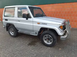 Toyota Land Cruiser LJ 70 - 2,4 TD - sehr gesund