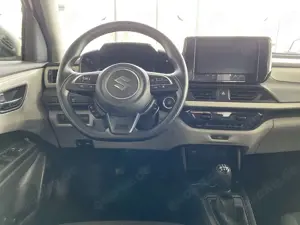 Suzuki Swift 1.2 Club ALLRAD Hybrid Navi, ACC Bild 3