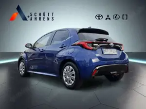 Toyota Yaris Tokyo Pop-Out 1.5 HUD Navi Soundsystem JBL LED App Bild 4
