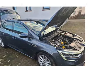 Renault Megane Mégane IV Berline TCe 160 EDC FAP GT-Line Bild 3