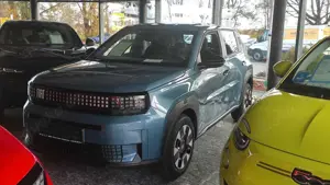 Fiat Grande Panda 1.2 Hybrid 81 kW Icon Bild 4