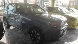 Fiat Grande Panda 1.2 Hybrid 81 kW Icon Bild 2