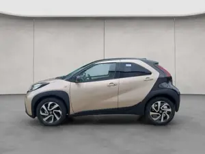 Toyota Aygo X X Air Teamplayer *Faltdach*Sitzheizung*CarPla Bild 2