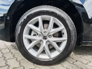 SEAT Leon 1.5 eTSI DSG Road Edition *SHZ,VisionPlus* Bild 5