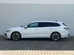 Volkswagen Passat R-Line 2.0 TDI DSG HUD/AHK/Navi/360Kamera Bild 5