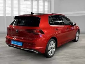 Volkswagen Golf Style 1.5 eHybrid DSG El. Panodach Navi LED Blendf Bild 3