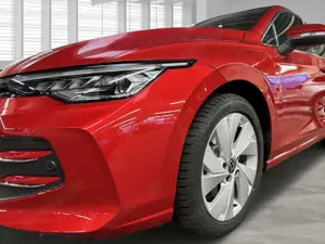 Volkswagen Golf Style 1.5 eHybrid DSG El. Panodach Navi LED Blendf Bild 4