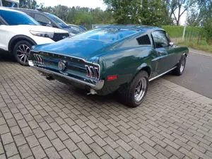 Ford Mustang Fastback S- Code 325PS Bullit top Zustand Bild 4
