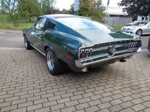 Ford Mustang Fastback S- Code 325PS Bullit top Zustand Bild 5