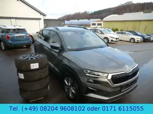 Skoda Karoq Style 4x4   ACC / Sommer- und Winterräder