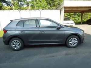 Skoda Fabia 1.0TSI Top-Selection/LED/Klimaaut/Sitzheizung Bild 3