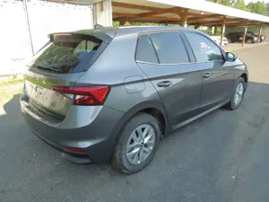 Skoda Fabia 1.0TSI Top-Selection/LED/Klimaaut/Sitzheizung Bild 4