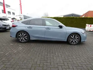 Honda Civic e:HEV 2.0 i-MMD Hybrid Elegance / Sport-Paket Bild 3