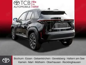 Toyota Yaris Cross 1.5 Hybrid Teamplayer NAVI SHZ Bild 2