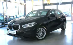 BMW 118 i Advantage (F40) *LED*KAM*SHZ*DAB*AppleCP