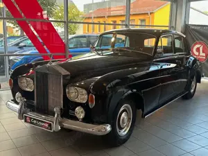 Rolls-Royce Cloud III 6.2 |Schwarz-Rot|Classic Data 2|