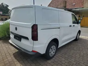 Volkswagen T7 Transporter 2.0 TDI 110 kW KR Automatik Bild 3