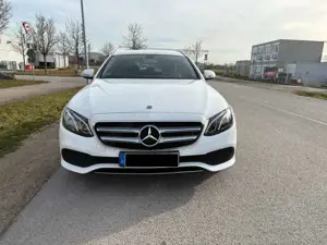 Mercedes-Benz E 220 E 220 d T 9G-TRONIC Avantgarde