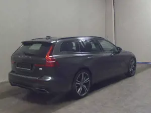 Volvo V60 T6 AWD R-Design T-Leder Navi LED RFK PDC Shz Bild 4