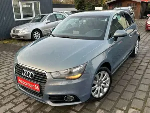 Audi A1 1.6 TDI attraction*NAVI*PDC*TEMPO*TÜVNEU*SHZ Bild 1