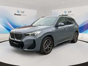 BMW X1 xDrive23i 360° HEAD-UP PANO RFK HIFI XDRIVE