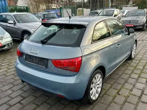 Audi A1 1.6 TDI attraction*NAVI*PDC*TEMPO*TÜVNEU*SHZ Bild 5