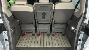 Volkswagen T7 Multivan Multivan 2,0 TSI OPF LÜ Style Bild 2