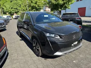 Peugeot 5008 Hybrid GT 136 NAVI SITZHEIZUNG 7-SITZE 19'' Bild 2