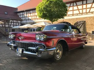 Cadillac Series 62 Cabriolet Bild 4