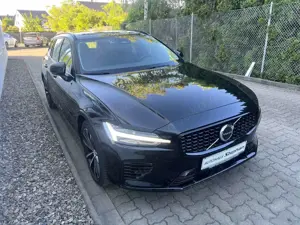Volvo V60 Recharge T8 AWD Geartronic PLUS DARK -35% Bild 3